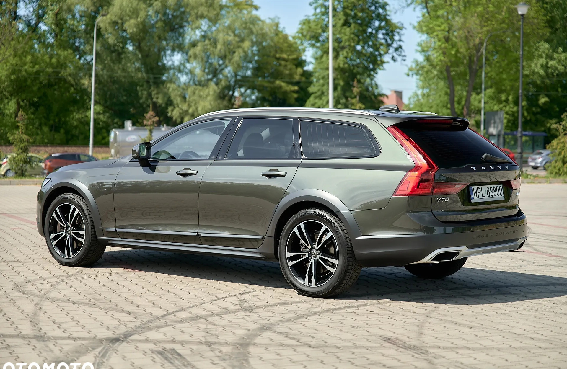 Volvo V90 Cross Country cena 118900 przebieg: 155000, rok produkcji 2017 z Płock małe 781